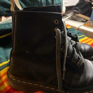 Men's Black Lace-Up Leather Combat Boots